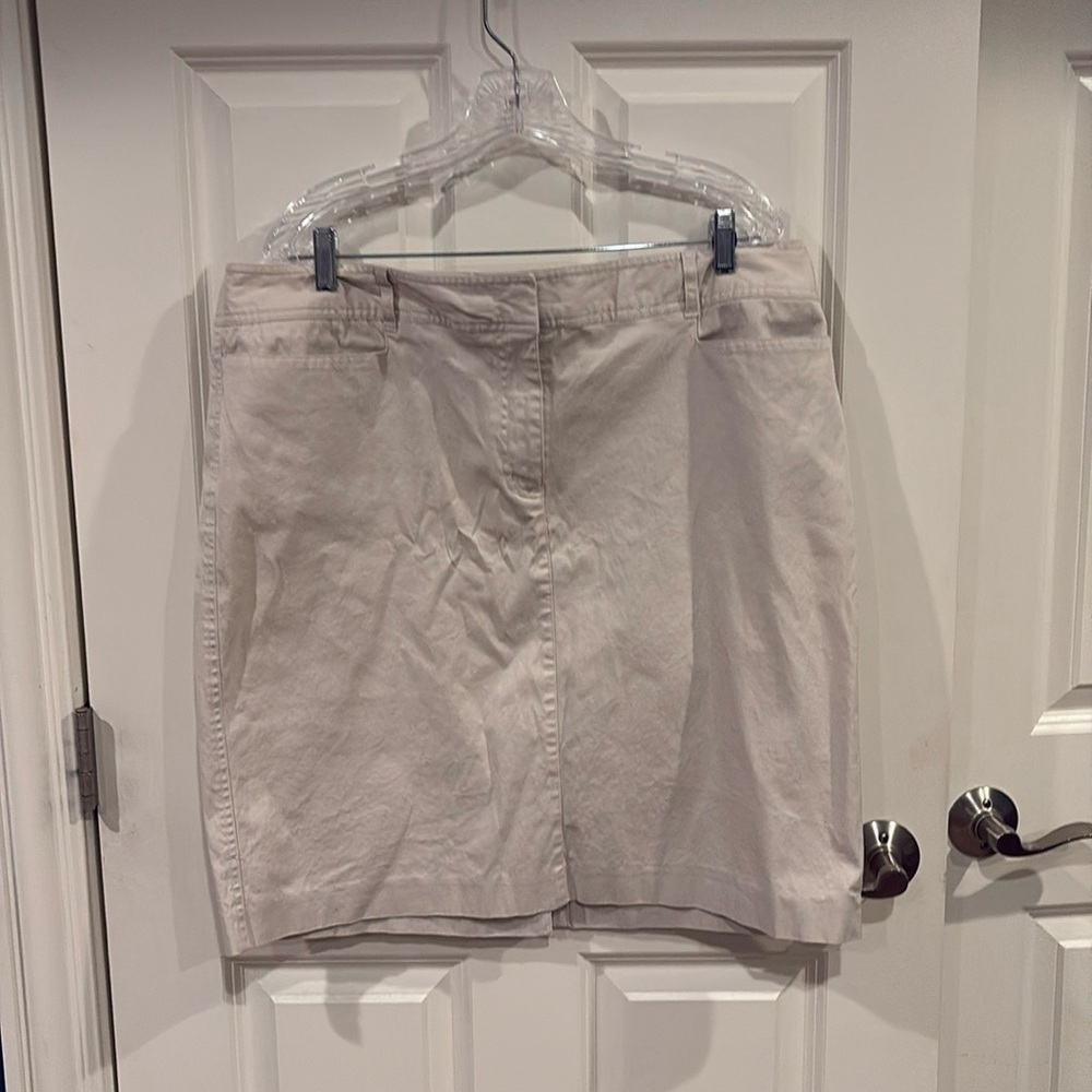 18 Venezia tan/khaki skirt